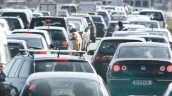 Programul „Rabla” pentru bucureșteni. Primăria a anunțat termenul limită de depunere a dosarelor