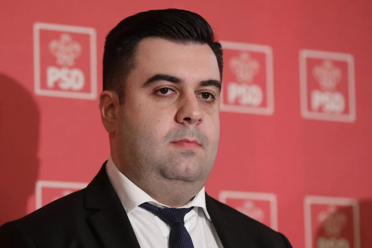 Ministrul Cuc nu își asumă nimic. Șova îl face praf