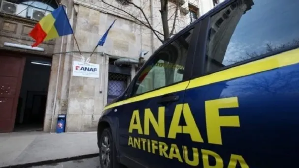 Mai mulți români care au plătit taxele online s-au trezit cu conturile blocate de ANAF