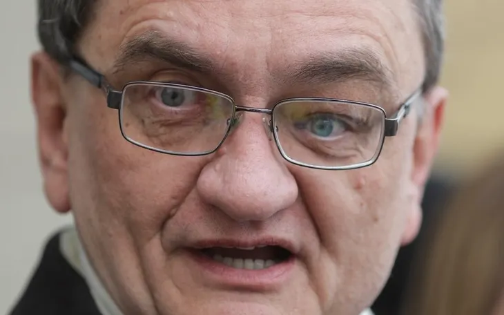 Ciorbea, ironii la adresa şefei Curţii Supreme: Am avut o întâlnire extrem de pe întuneric