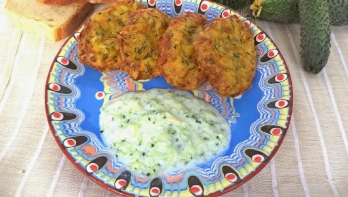 Aşa faci cele mai delicioasă chifteluţe de dovlecei. Cea mai simplă reţetă