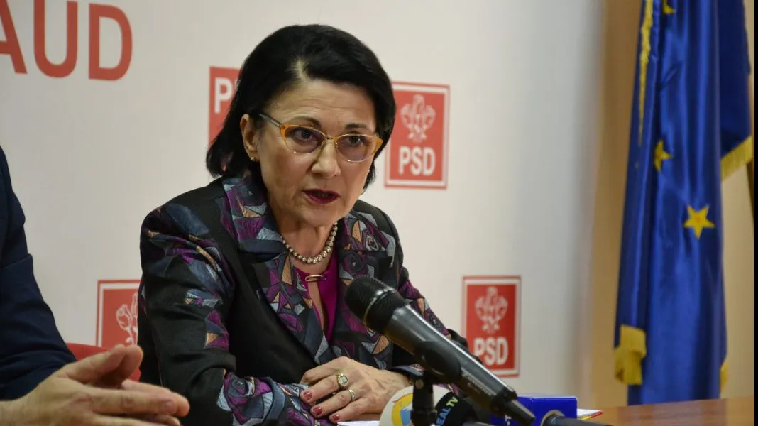 Ecaterina Andronescu anunţă manuale noi în şcoli