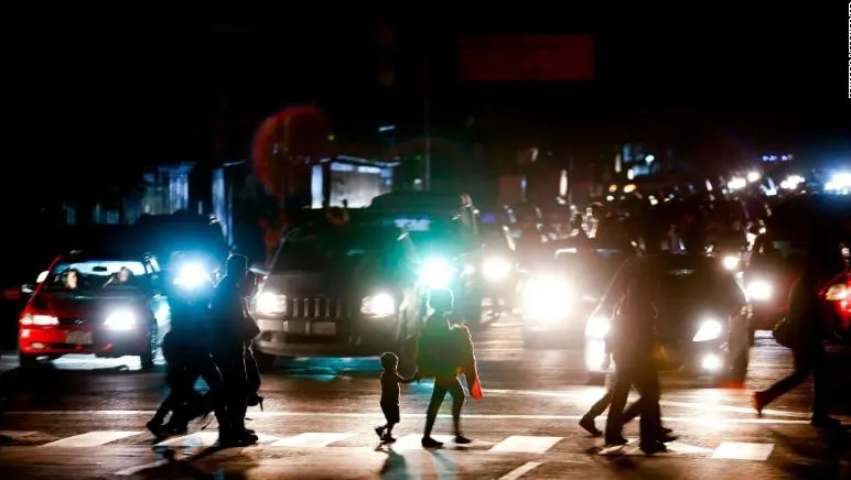Venezuela, stare de HAOS în întuneric 