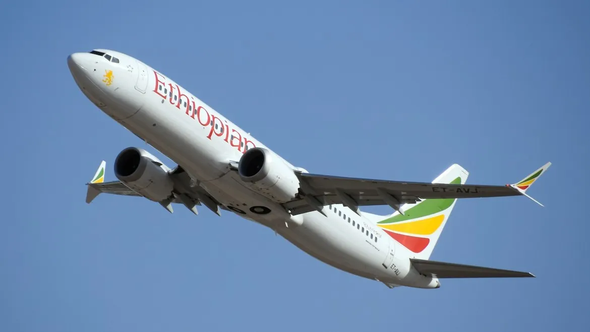 Accidentul aviatic Ethiopian Airlines. Companiile care suspendă folosirea avionelor Boeing 737 Max 8