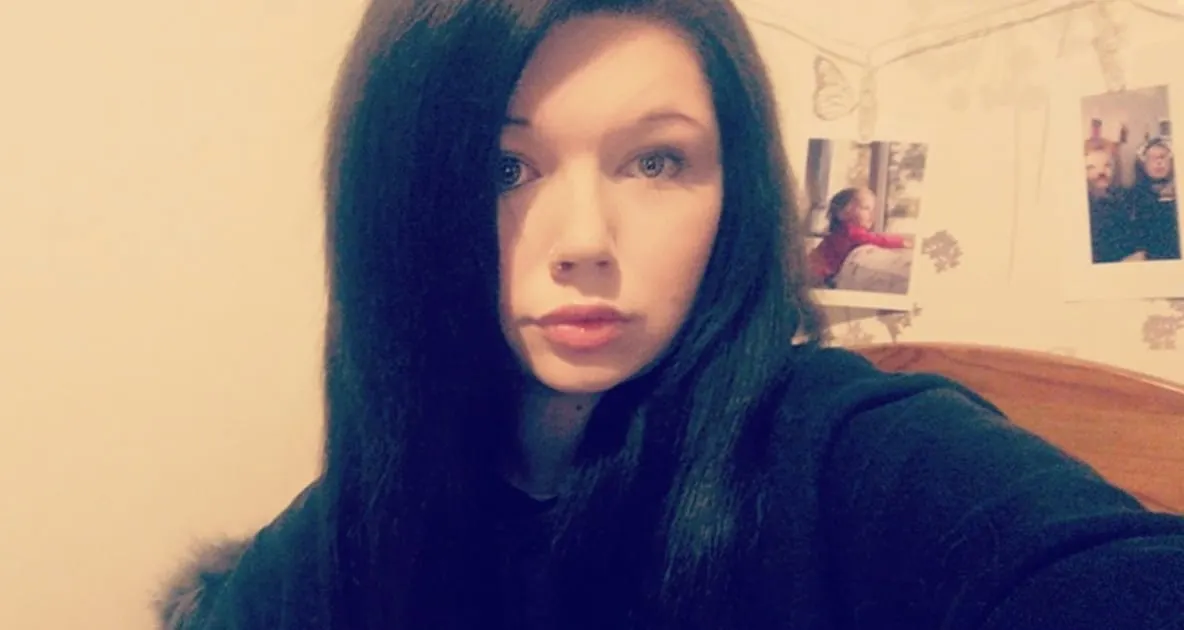 L-a cunoscut pe Tinder, dar nu l-a plăcut.3 luni mai târziu a primit un mesaj ce a dus-o în depresie