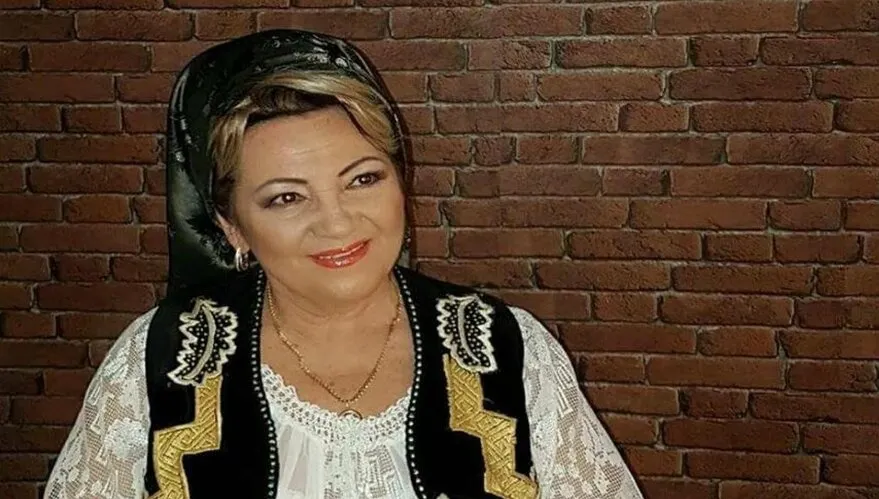 Dramă pentru o cântăreaţă de muzică populară: accident foarte grav de maşină, soţul ei a murit
