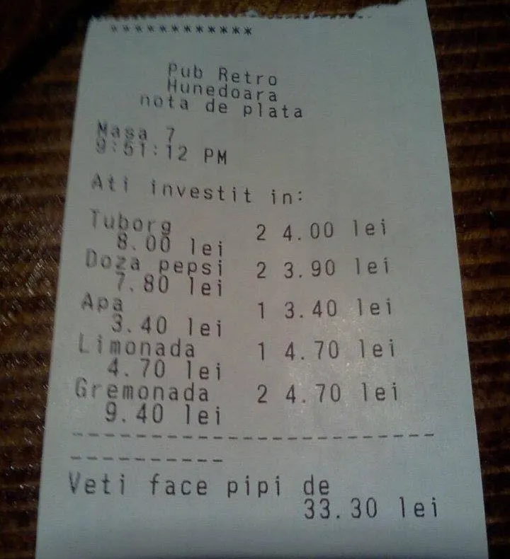 A luat nota de plată şi a înlemnit. Ce scria în ea? Nu este posibil! GALERIE FOTO
