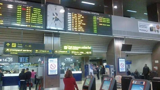 Mobilizare de forțe pe Aeroportul Otopeni: Personalul de specialitate care efectuează controlul epidemiologic, dublat de DSP București