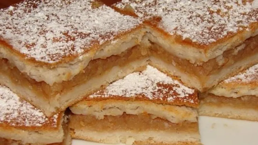 Plăcintă cu mere de post. O rețetă inedită