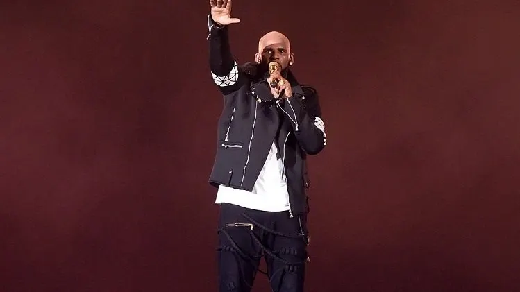 R. Kelly a lăsat-o însărcinată pe Aaliyah și s-a culcat cu mama ei