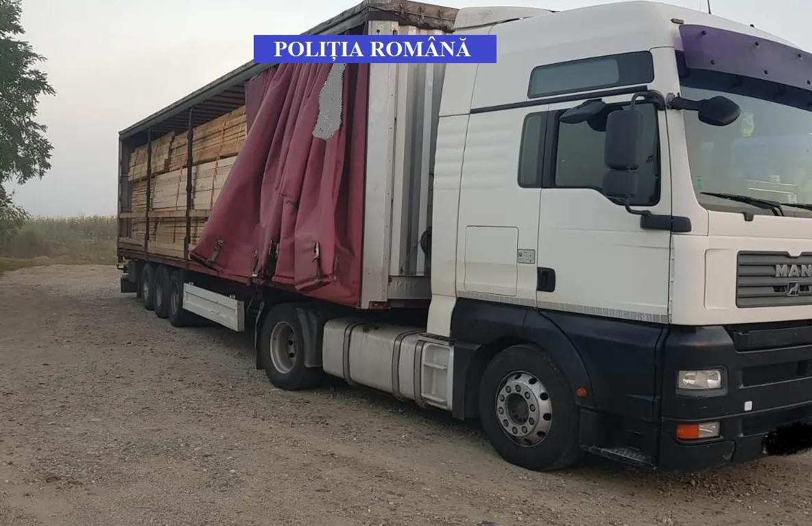 Percheziţii de amploare la grupări infracţionale specializate pe transportul de marfă extern
