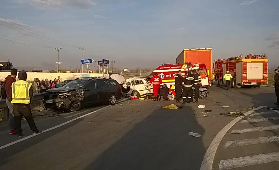 Accident grav la Avrig, un mort şi doi răniţi (GALERIE FOTO)
