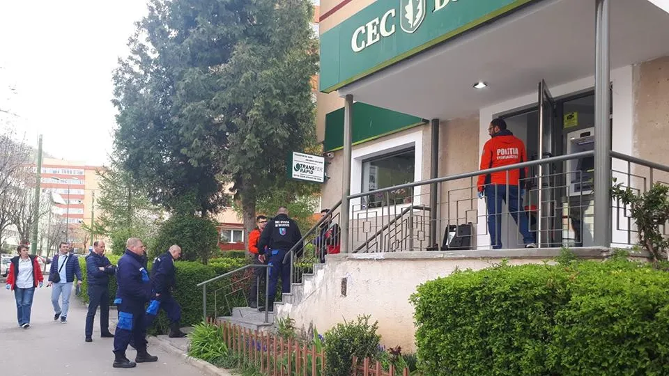 Tentativă de jaf la CEC Bank 