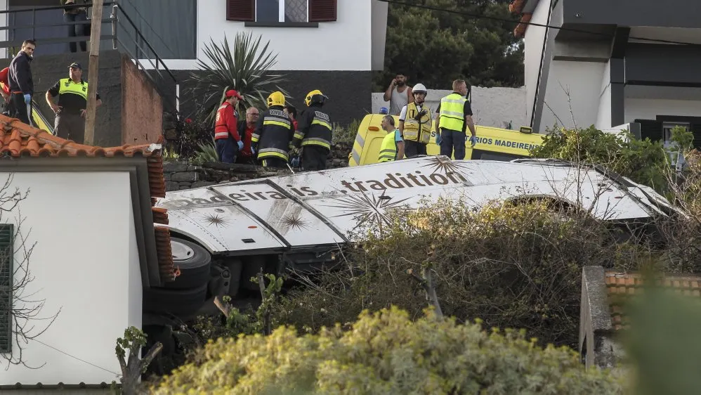 Tragedie. 29 de turiști germani au murit într-un accident de autocar în Portugalia