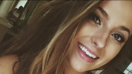 Vorbea c-o studentă sexy pe Facebook şi i-a cerut poze porno cu ea. Ce i-a trimis fata e şocant!