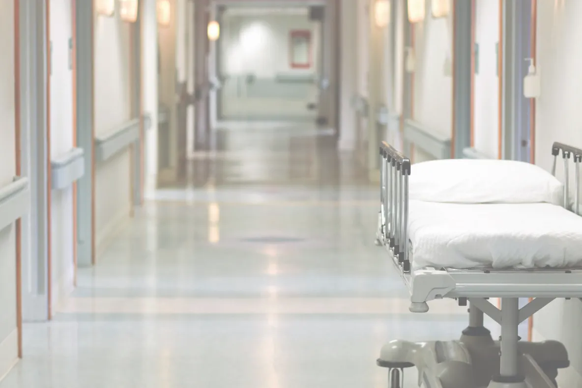 Primul medic din România condamnat la închisoare pentru malpraxis cere eliberarea condiţionată