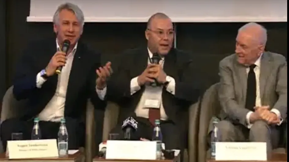 "Pulanul" lui Teodorovici, glumă neinspirată. "Dacă de vorbă bună nu înțelege, măcar cu pulanul..." 