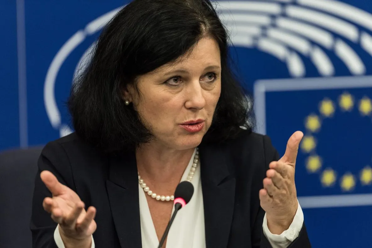 Cât de aproape este România de activarea celei mai dure sancțiuni? Comisarul pe justiție răspunde