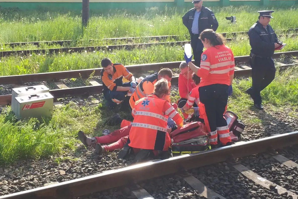 Tragedie la Vaslui: După ce și-a văzut copilul spânzurat, mama s-a aruncat in gol