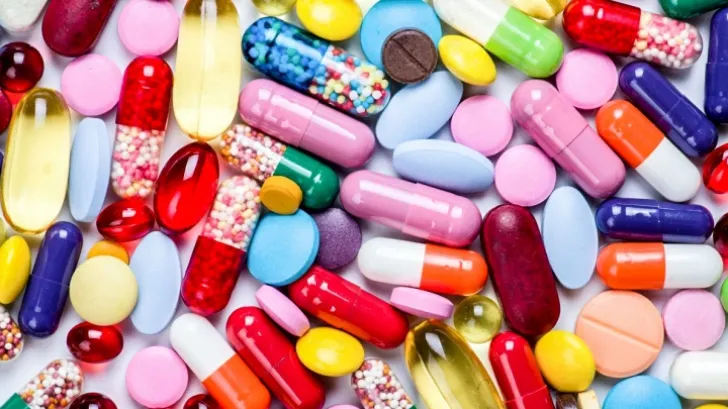 Ce NU trebuie să consumi când iei antibiotice. Este extrem de grav