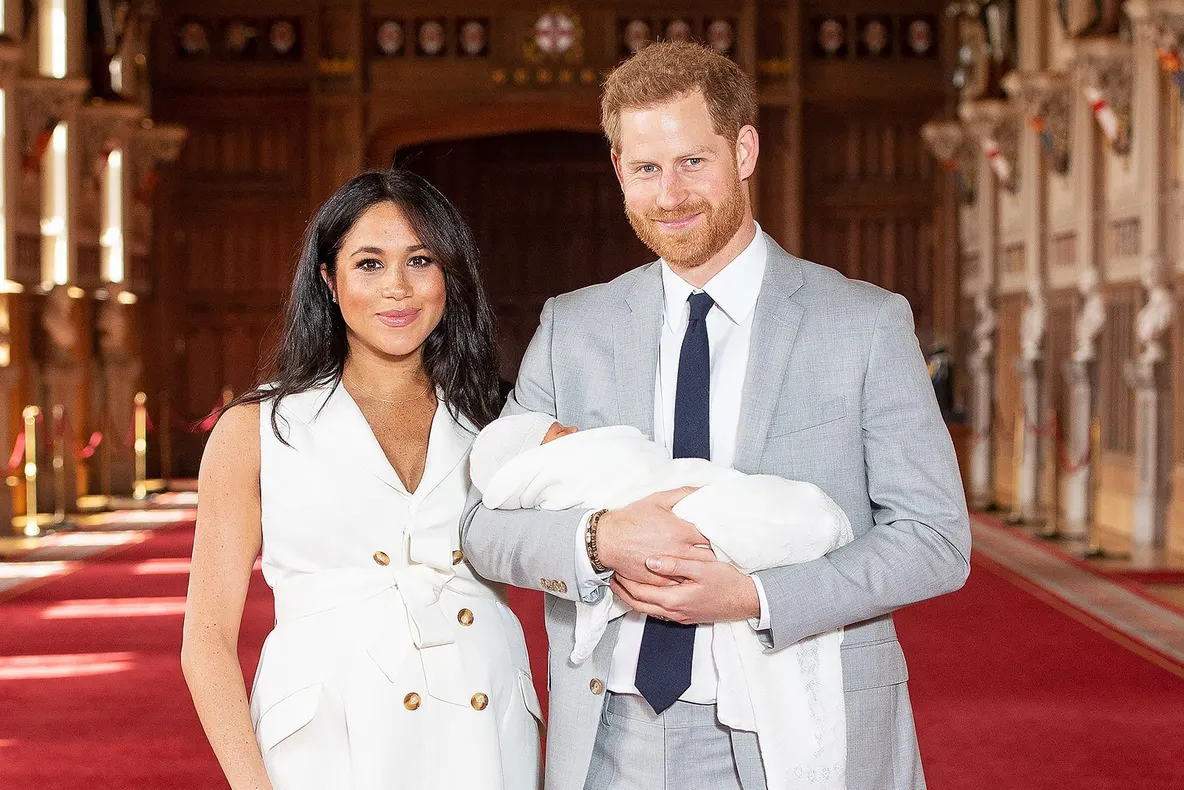 Primele imagini cu fiul Prințului Harry și al lui Meghan Markle  