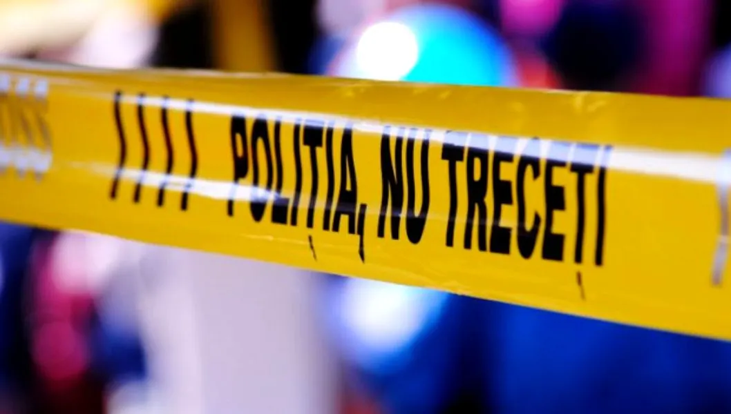 Bărbat găsit MORT pe terasa unui hotel din Iași!