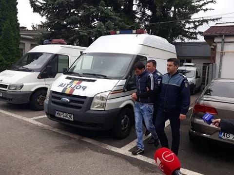 De două ori în arest, în aceeaşi zi! Hoţul eliberat s-a întors în celulă