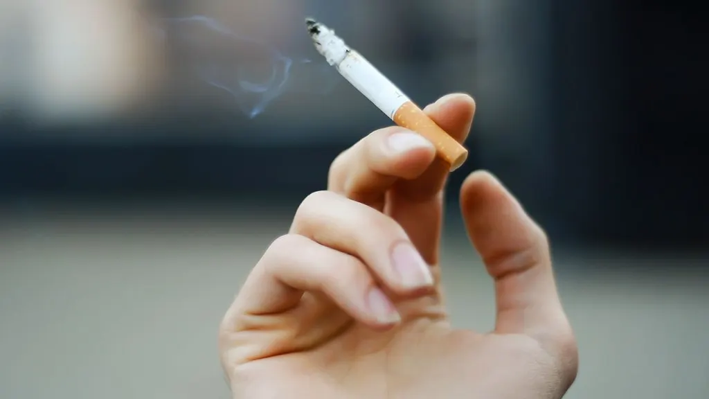 Ce se întâmplă cu corpul tău după ce te lași de fumat - Câți ANI trec până când scapi de riscurile apariției unor boli grave