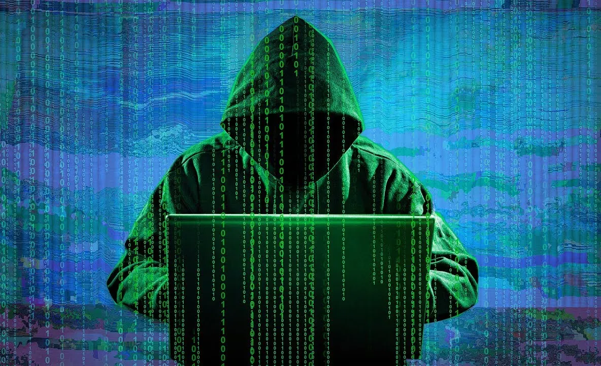Tot mai mulți români, înșelați de hackeri în numele unor bănci CUNOSCUTE. Cum acționau 