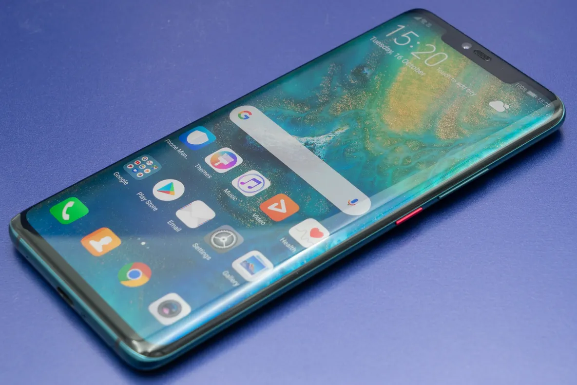 Telefonul Huawei care vrea să bată iPhone. E suficient să-i vezi camera foto și ești convins