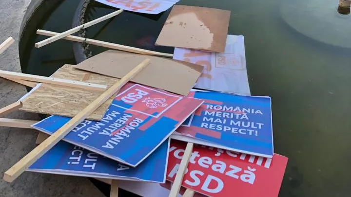  O jurnalistă, lovită cu pancarta de unul dintre participanţii la mitingul PSD de la Iași