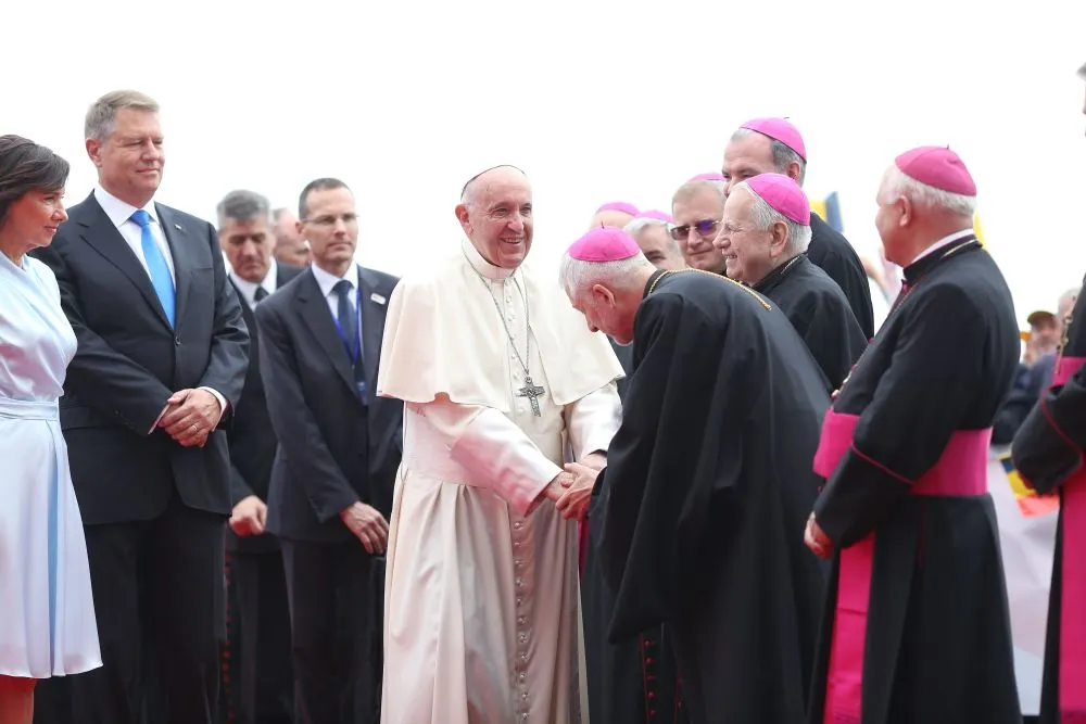 Sfânta Liturghie, momentul-cheie în prima zi a vizitei Papei Francisc