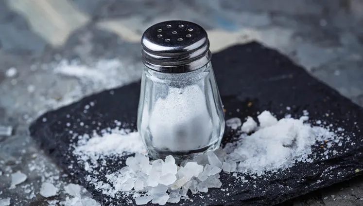 Alimentul pe care îl consumi zilnic și care conține plastic