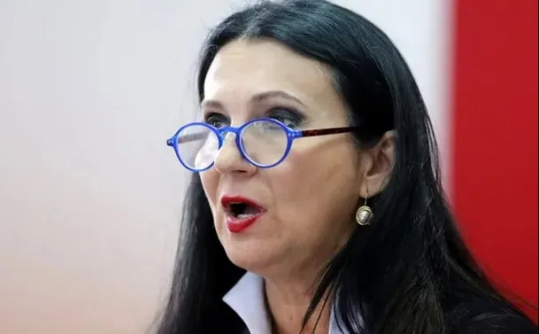 Sorina Pintea lansează o nouă bombă! Românii, puși să plătească analizele gratuite