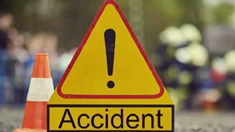 Accident rutier extrem de grav! Două TIR-uri s-au făcut praf, circulație blocată