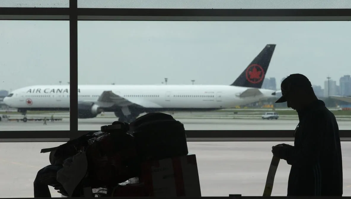 Pasageră uitată în avion. Femeia adormise 