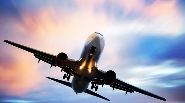 VIDEO dramatic. Avionul a început să se zguduie violent, oamenii să se roage. Ce a urmat