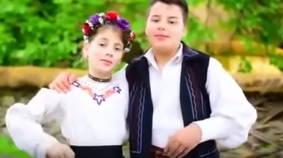 Ce amendă a primit tatăl care și-a folosit copiii într-un clip pro-PSD