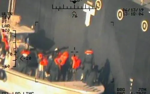 SUA publică noi imagini dramatice care ”incriminează” Iranul în atacul asupra petrolierelor