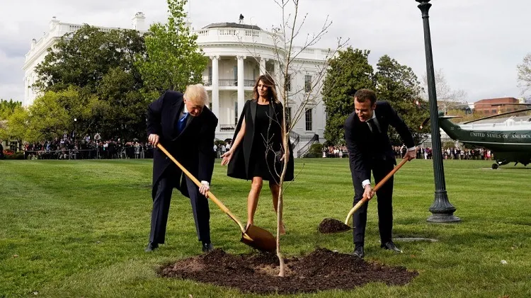 Emmanuel Macron, promisiune incredibilă pentru Donald Trump