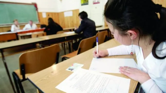 Profesor evaluator din Sectorul 6, confirmat pozitiv cu COVID-19