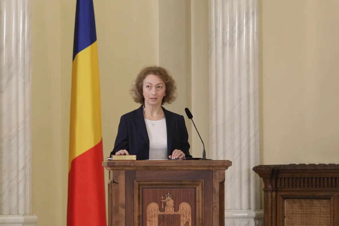 CCR va da azi decizie pe Legea Integrității. Mișcare-surpriză în cazul Siminei Tănăsescu – SURSE