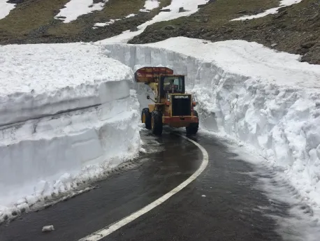 VIDEO Transfăgărășanul se deschide circulației sâmbătă