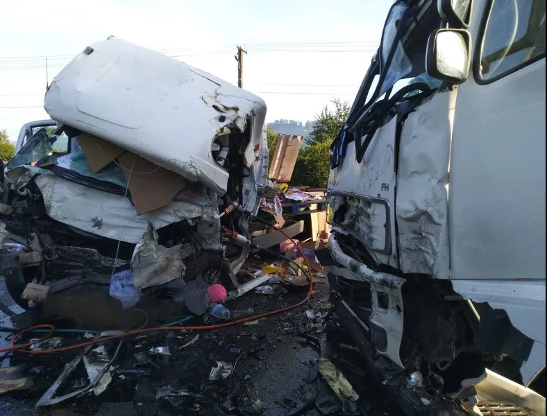 Grav accident pe DN 1. Un tânăr de 2o de ani și-a pierdut viața (Video)