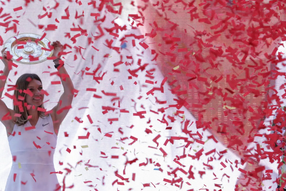 HALEP, în aplauze, cu trofeul de la WIMBLEDON pe Arena Națională: "Mulțumesc României!"