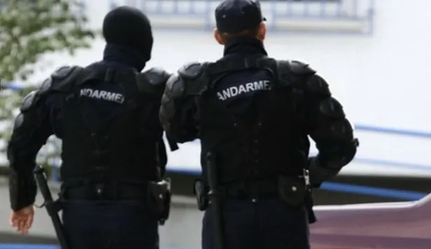 Tatăl fetei care ar fi fost atinsă de bărbatul mort după ce a fost gazat de jandarmi, prima reacție