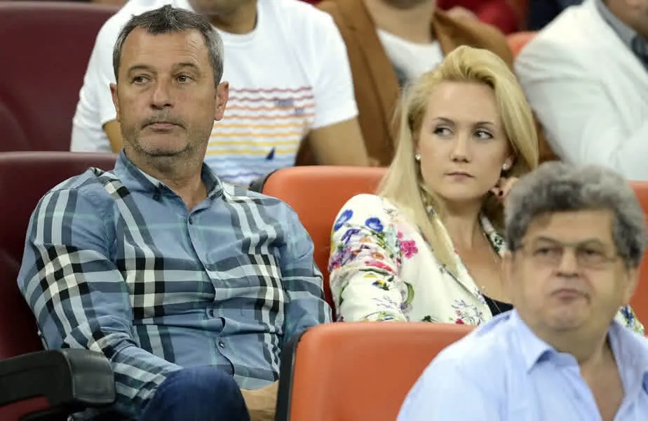 Fiica lui Rednic îl dă în judecată pe Prunea!