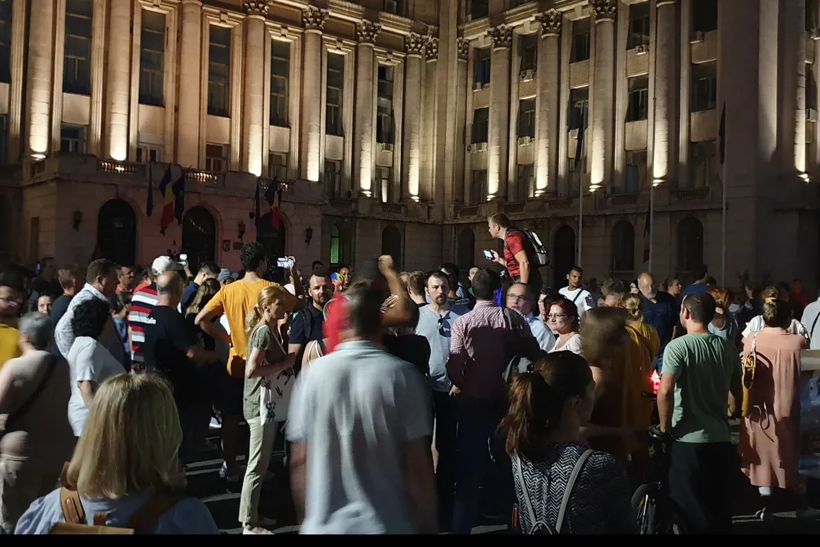 Protest pentru Alexandra în Bucureşti şi în ţară, mii de oamenii pe străzi (VIDEO+GALERIE FOTO)