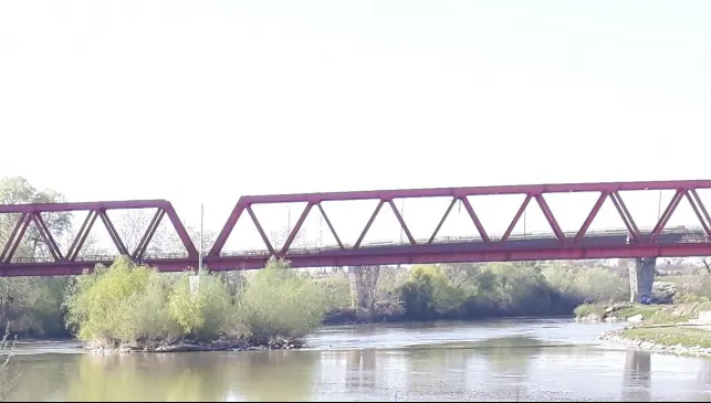 UPDATE; Sinucidere sinistră în Arad, tânăr decapitat de tren