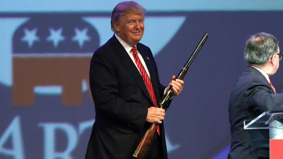 Acuzat de incitare la ură, Trump atacă presa, în urma masacrelor din SUA